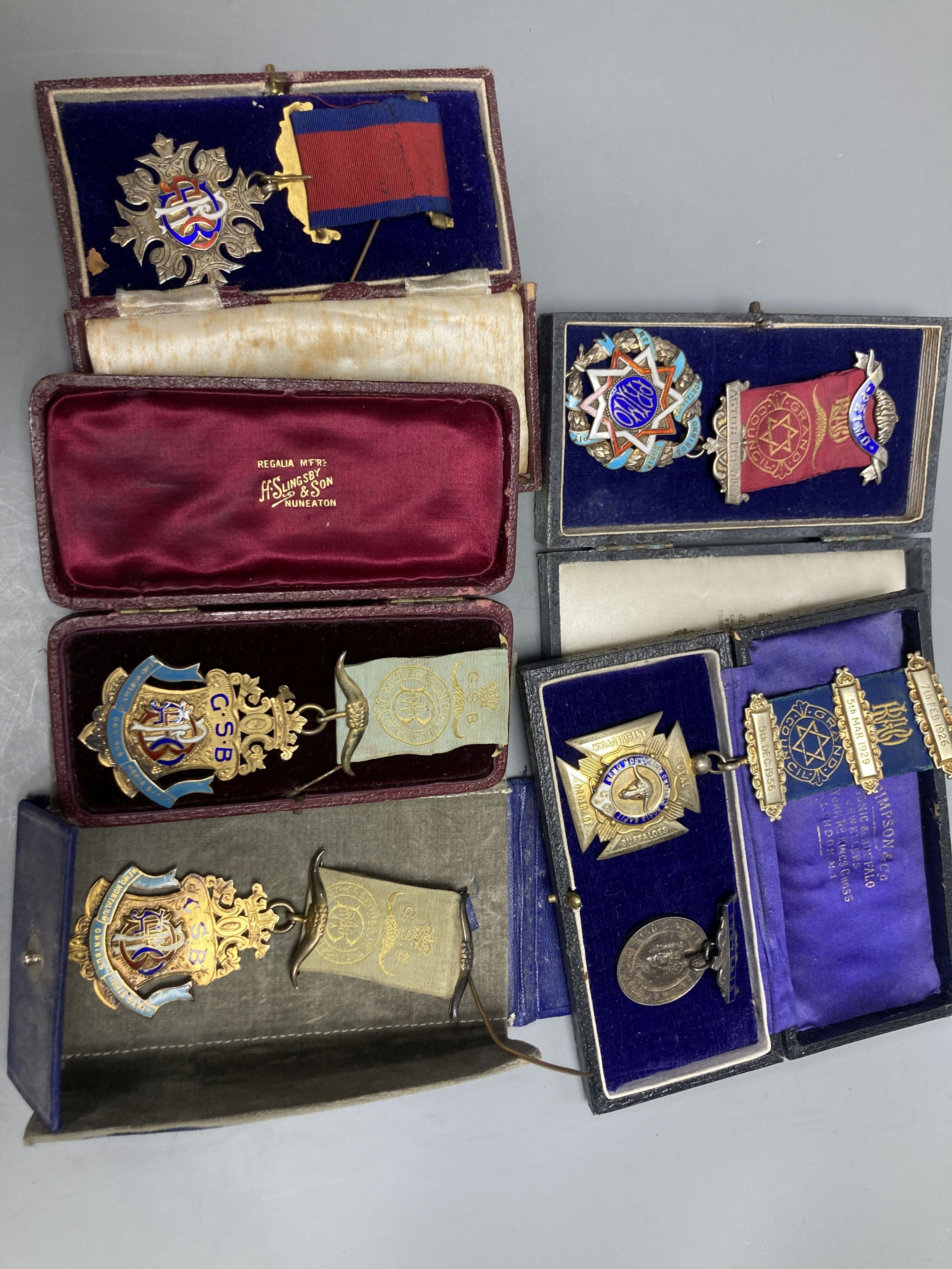 Five assorted early to mid 20th century including silver gilt and enamel masonic jewels & a 1935 Silver Jubilee Medal